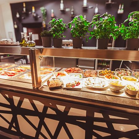 Park Hotel Быдгощ Экстерьер фото